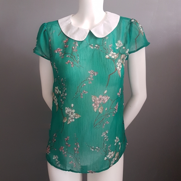 3/$35 Peter Pan Collared Chiffon Blouse - Picture 2 of 8